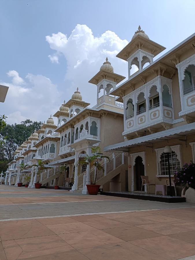Hotel Gautam Lonavala Exterior photo